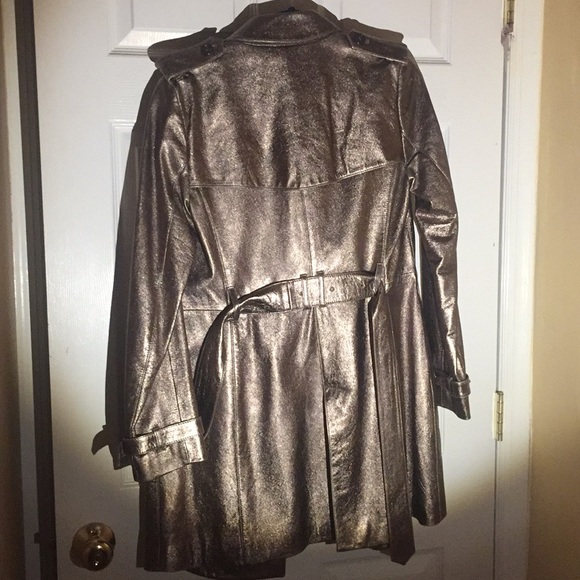 Burberry Trench Coat - Picture 5 of 8